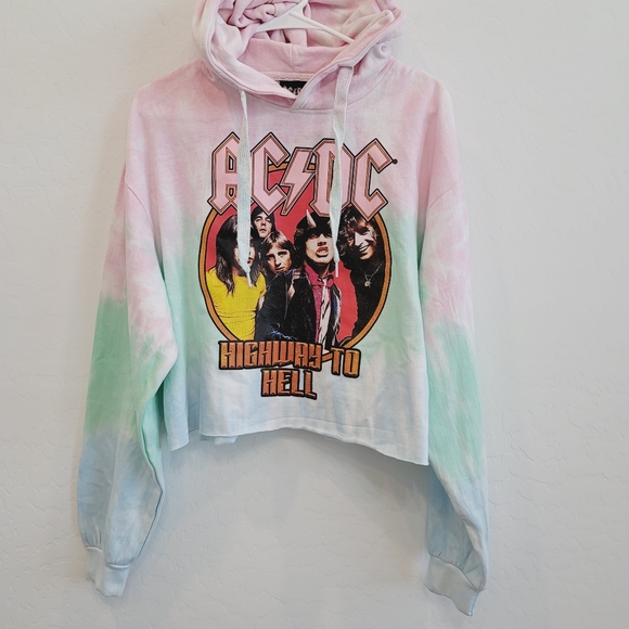 NWT AC/DC Tie Dye Graphic Cropped Hoodie Sweater M - Picture 8 of 16